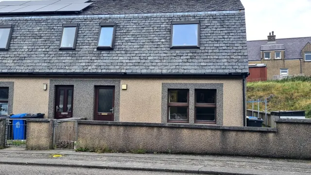 6 Braehead, Lochboisdale, South Uist and Eriskay
