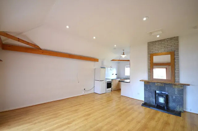 Rental Property – 10 Graham Park, South Dell, Ness — photo 3 of 8