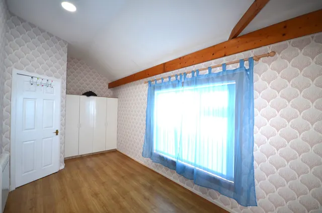 Rental Property – 10 Graham Park, South Dell, Ness — photo 6 of 8