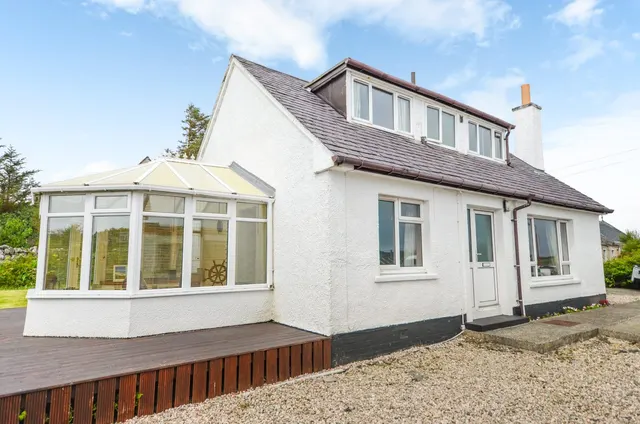 Walk-In Condition Family Home in Popular Great Bernera Community – School House, Breaclete, Great Bernera