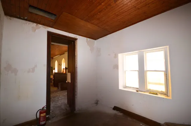 Shawbost Old Mission Church: A Historic Isle of Lewis Landmark — photo 16 of 30
