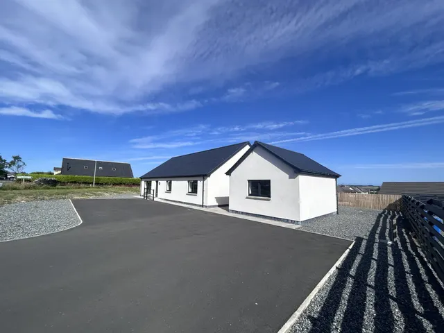 16 Perceval Road, Stornoway, Stornoway and Surrounding Area