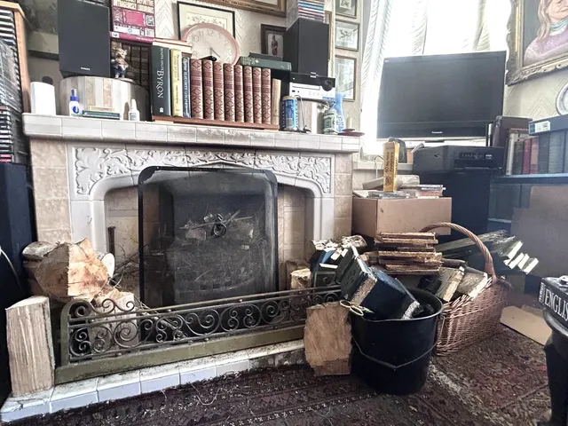 Five Bedroom Waterfront Manse, with Generous Plot and Jetty, Breaclete, Great Bernera — photo 12 of 47