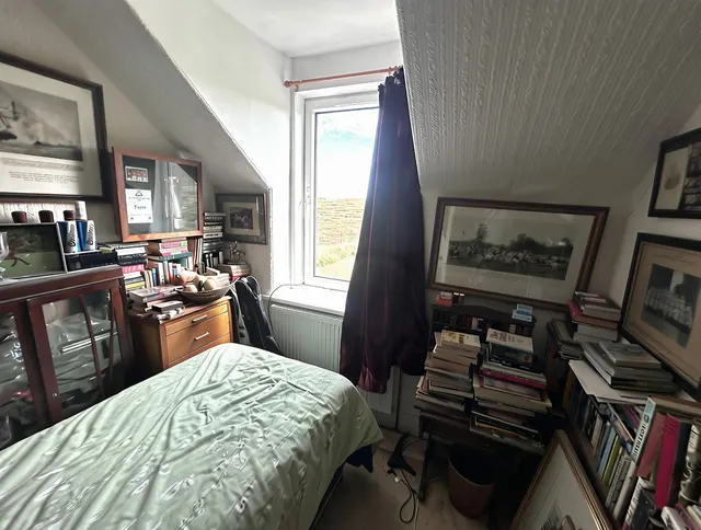 Five Bedroom Waterfront Manse, with Generous Plot and Jetty, Breaclete, Great Bernera — photo 38 of 47