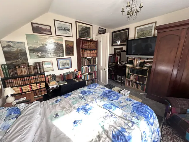 Five Bedroom Waterfront Manse, with Generous Plot and Jetty, Breaclete, Great Bernera — photo 40 of 47