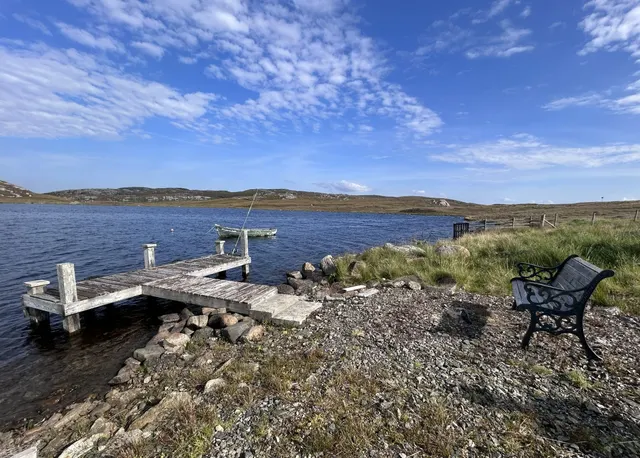 Five Bedroom Waterfront Manse, with Generous Plot and Jetty, Breaclete, Great Bernera — photo 44 of 47