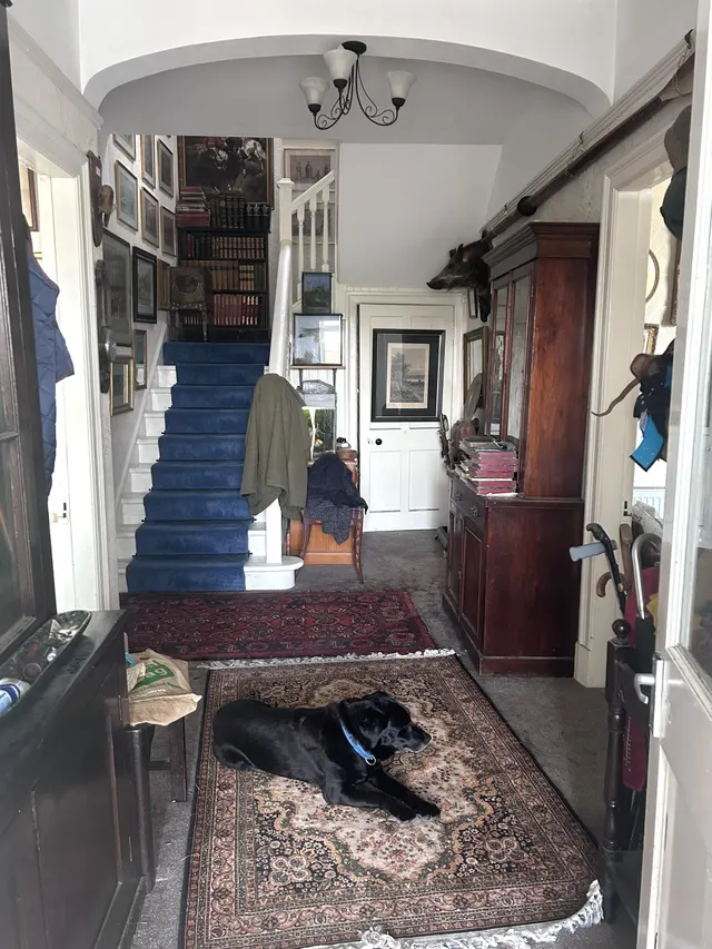 Five Bedroom Waterfront Manse, with Generous Plot and Jetty, Breaclete, Great Bernera — photo 9 of 47