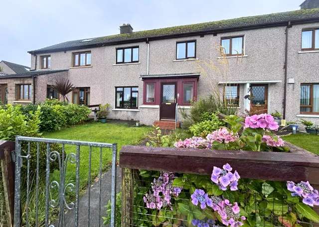 Terraced four bedroom house – 7 Parkend, Sandwick, Stornoway and Surrounding Area