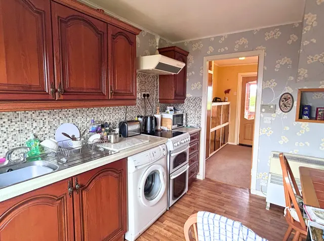 Terraced four bedroom house – 7 Parkend, Sandwick — photo 19 of 46