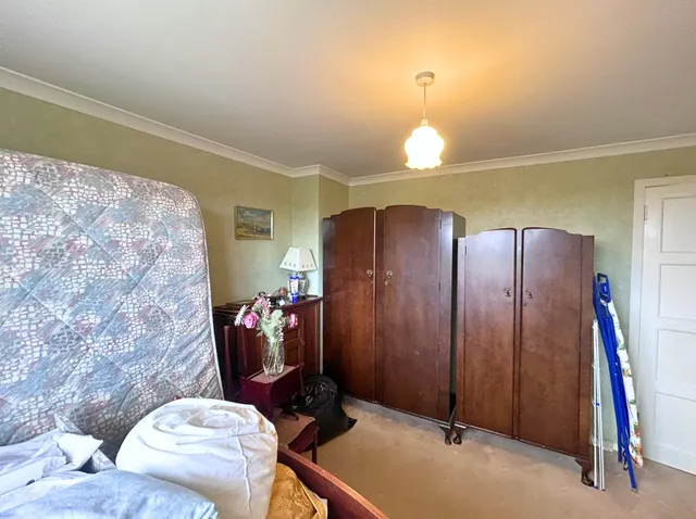 Terraced four bedroom house – 7 Parkend, Sandwick — photo 27 of 46