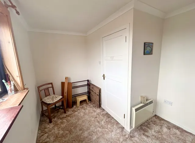 Terraced four bedroom house – 7 Parkend, Sandwick — photo 29 of 46