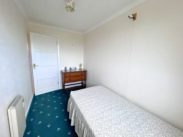 Terraced four bedroom house – 7 Parkend, Sandwick — photo 41 of 46