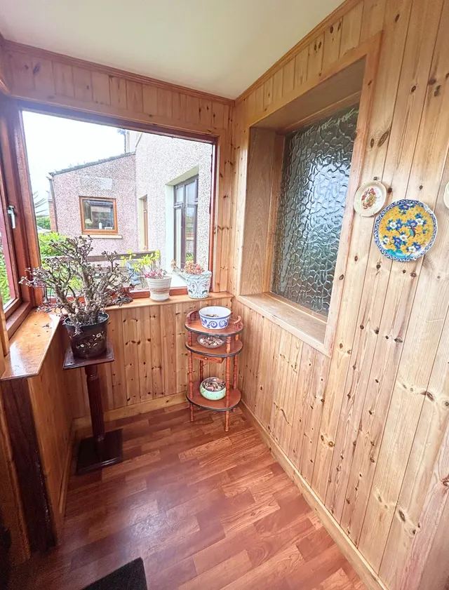 Terraced four bedroom house – 7 Parkend, Sandwick — photo 6 of 46