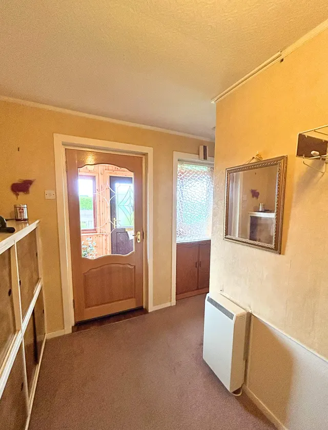 Terraced four bedroom house – 7 Parkend, Sandwick — photo 9 of 46
