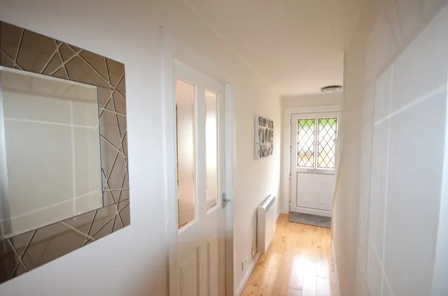 7 Morrison Terrace, Tong — photo 5 of 44