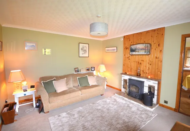 Three Bedroom Bungalow with generous grounds – 119 Newmarket — photo 12 of 45