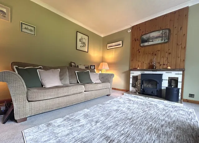 Three Bedroom Bungalow with generous grounds – 119 Newmarket — photo 14 of 45