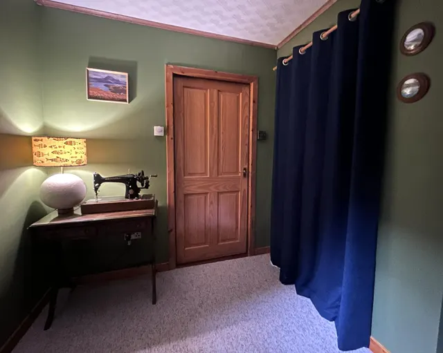 Three Bedroom Bungalow with generous grounds – 119 Newmarket — photo 21 of 45