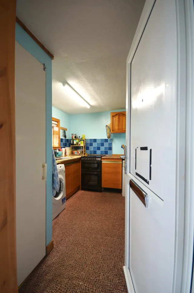 Three Bedroom Bungalow with generous grounds – 119 Newmarket — photo 5 of 45
