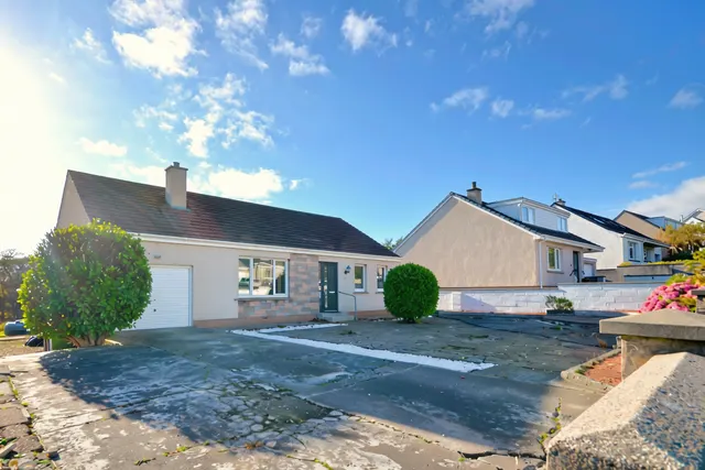 Newly Refurbished 3 Bedroom Bungalow – 18 Stewart Drive, Stornoway, Stornoway and Surrounding Area