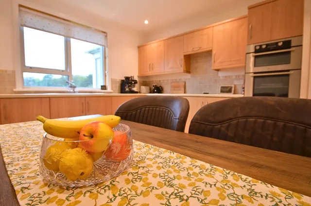 Newly Refurbished 3 Bedroom Bungalow – 18 Stewart Drive, Stornoway — photo 16 of 45
