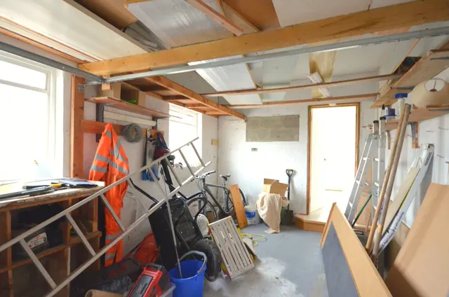Newly Refurbished 3 Bedroom Bungalow – 18 Stewart Drive, Stornoway — photo 25 of 45