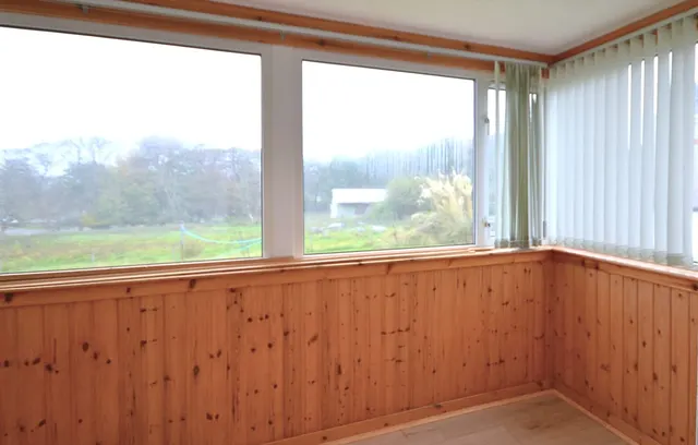 Newly Refurbished 3 Bedroom Bungalow – 18 Stewart Drive, Stornoway — photo 28 of 45