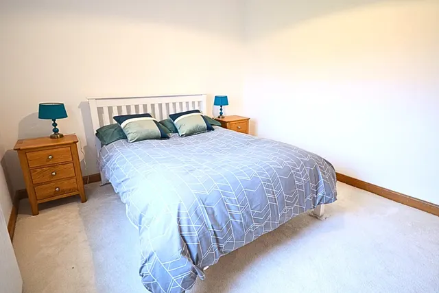 Newly Refurbished 3 Bedroom Bungalow – 18 Stewart Drive, Stornoway — photo 31 of 45