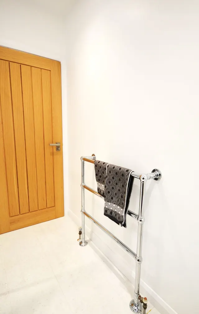 Newly Refurbished 3 Bedroom Bungalow – 18 Stewart Drive, Stornoway — photo 35 of 45