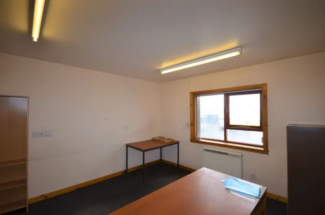 10 Shell Street, Stornoway — photo 18 of 24